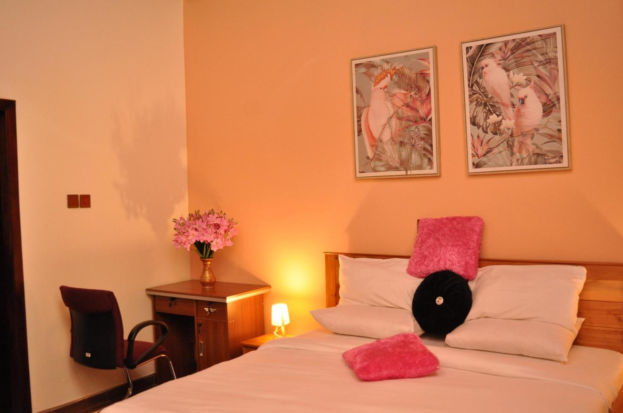 Senchi Santa Monica Home Lodge מראה חיצוני תמונה